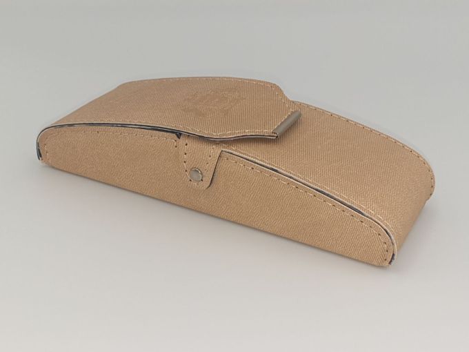 Футляр для окулярів