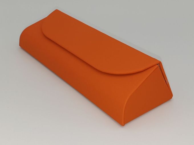 Футляр для окулярів