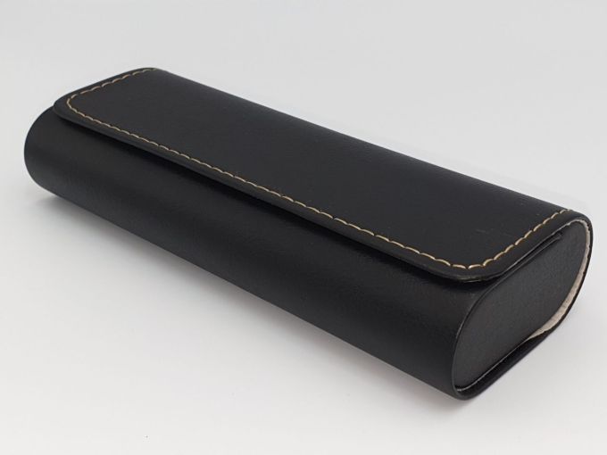 Футляр для окулярів